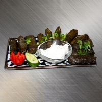 Долма с молодыми листьями винограда